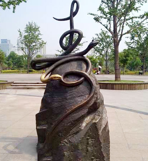 城市广场抽象雕塑
