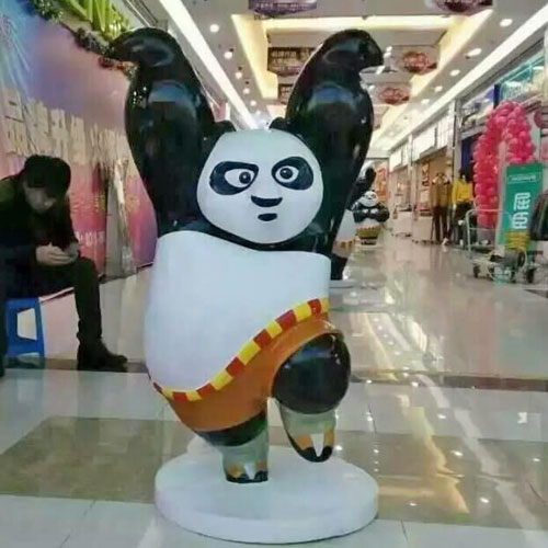 卡通熊猫雕塑