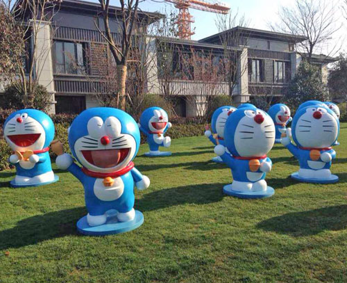 蓝色动漫小(xiǎo)猫组合玻璃钢雕塑