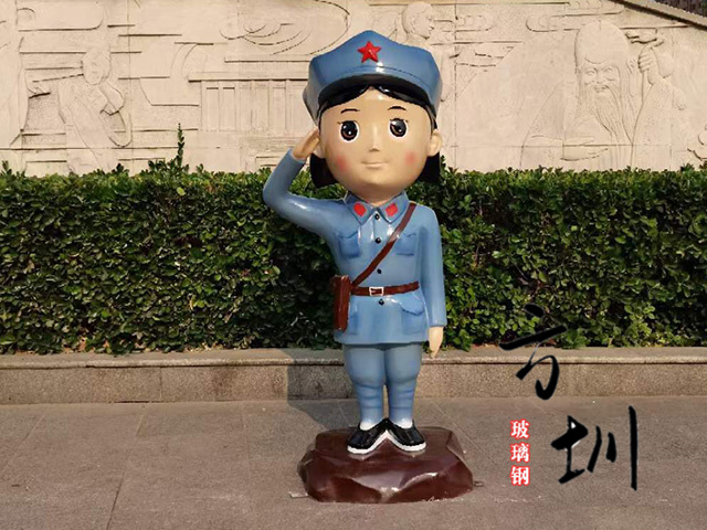 广场玻璃钢卡通小(xiǎo)红军人物(wù)雕塑