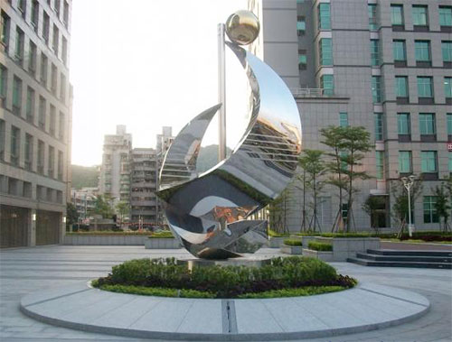 城市中心标志(zhì)雕塑