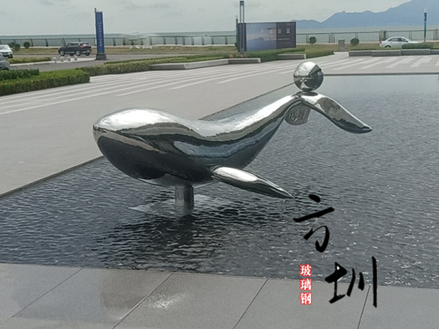 抽象不锈钢水景海豚雕塑