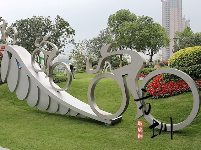 公園景觀不鏽鋼騎自行車(chē)雕塑