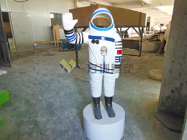 玻璃钢拍照摄影宇航服雕塑模型
