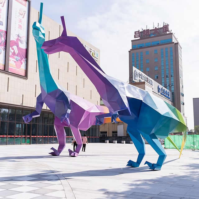 大型抽象玻璃钢恐龙雕塑